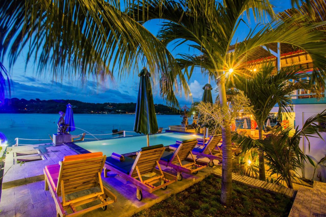 Aurora Beach View Нуса-Лембонган Екстер'єр фото